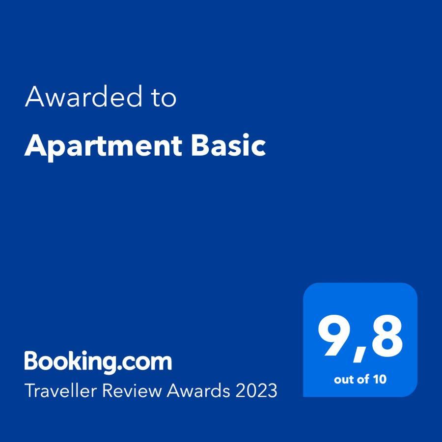 Apartment Basic Petrcane Luaran gambar