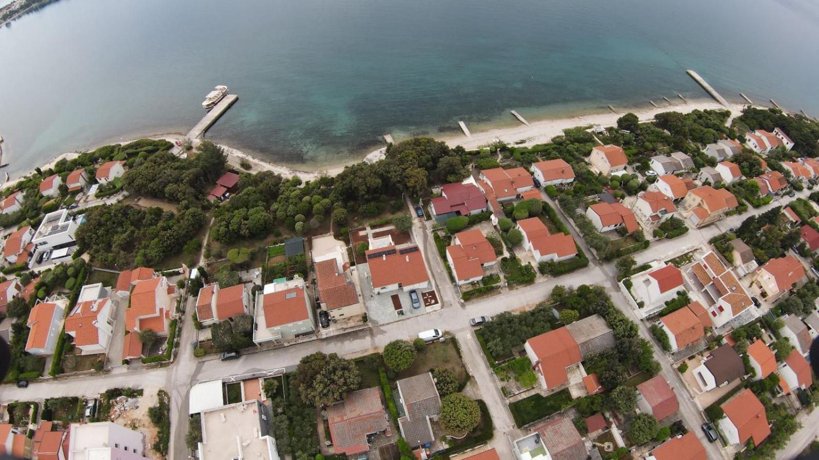 Apartment Basic Petrcane Luaran gambar