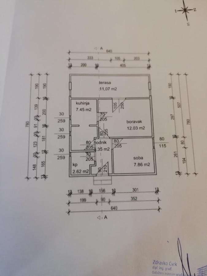 Apartment Basic Petrcane Luaran gambar